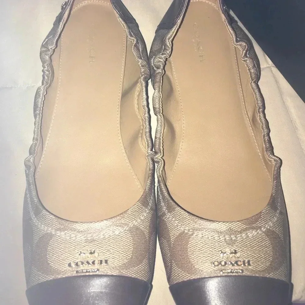 Coach Camilla Khaki/chestnut color flats